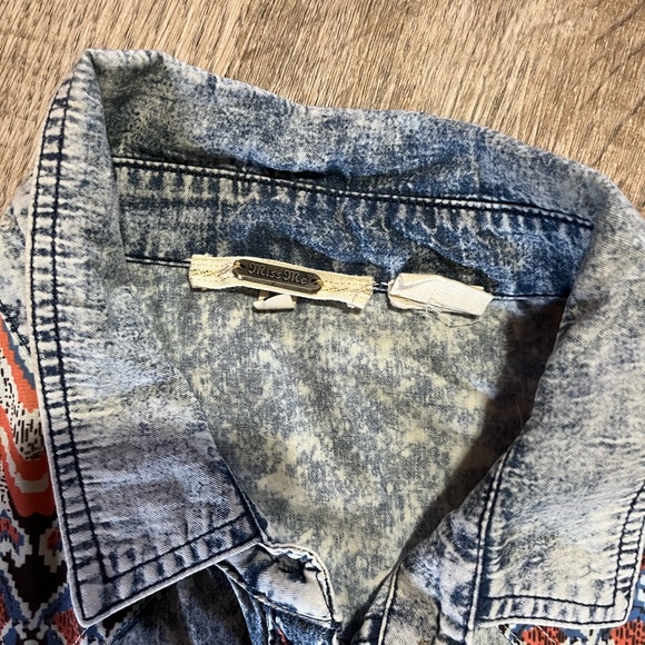 Miss Me denim button up Tank - Picture 2 of 4